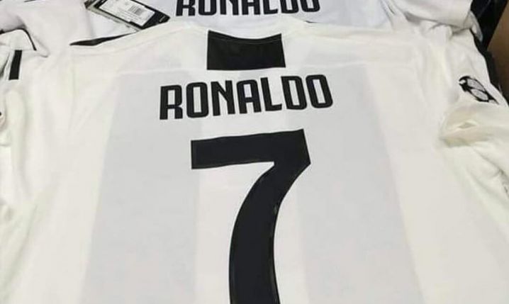 Są już pierwsze koszulki Juventusu z nazwiskiem Ronaldo